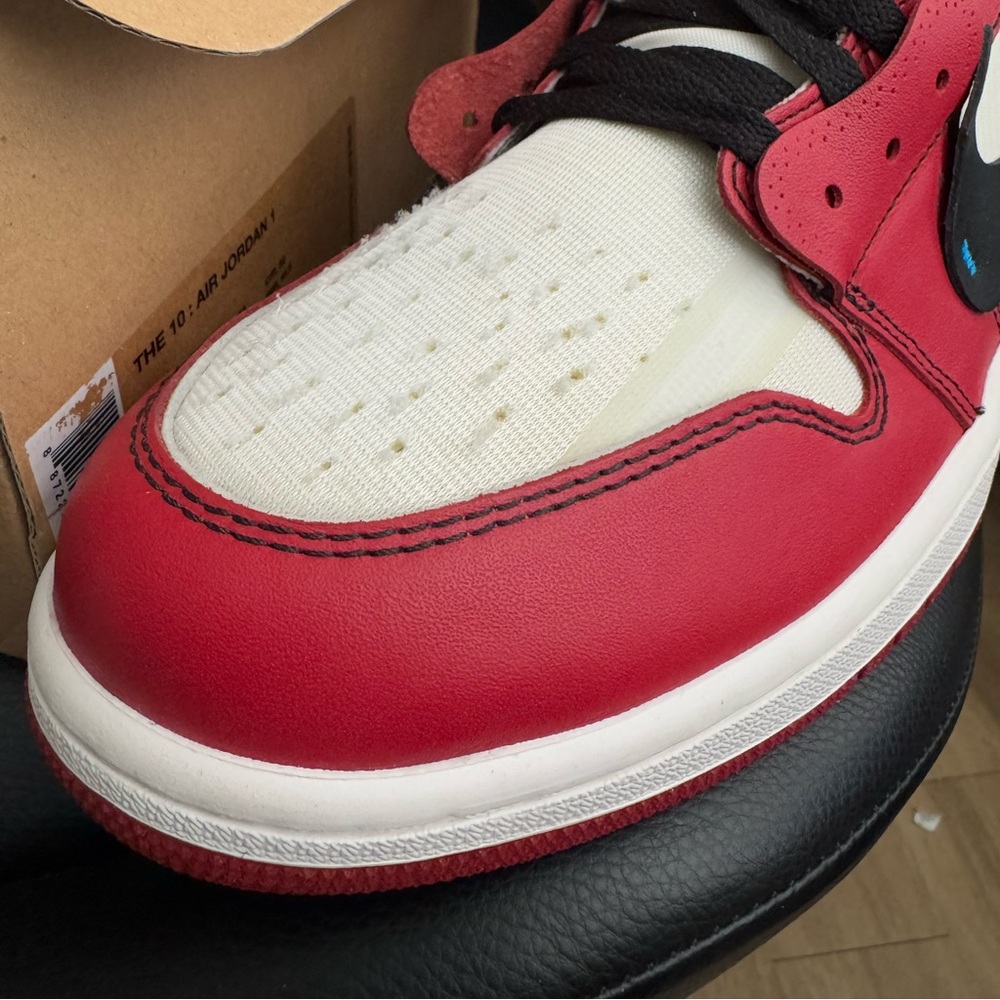 Nike Air Jordan 1 OG x Off-White Chicago - Picture 10 of 16